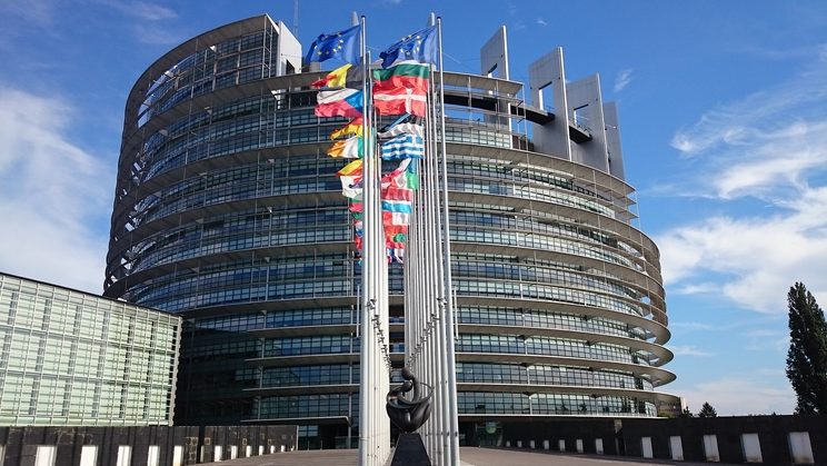 Rubrik_Politik_Recht_EU-Parlament_c.Pixabay_parliament-1564427_1920